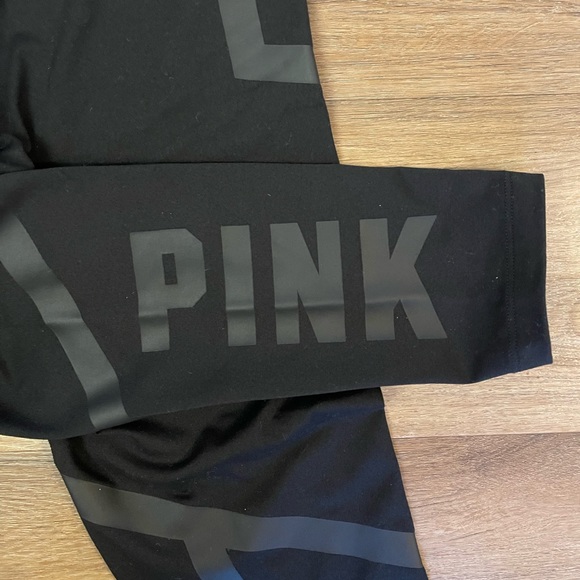 PINK Victoria's Secret Ultimate Small Black Leggings - Picture 4 of 5